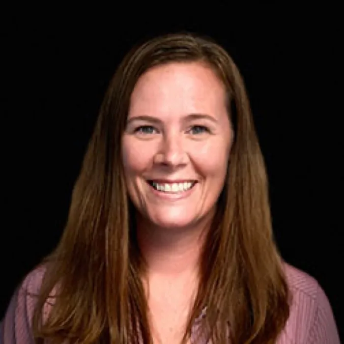 McKenzi Spivey, Office Manager